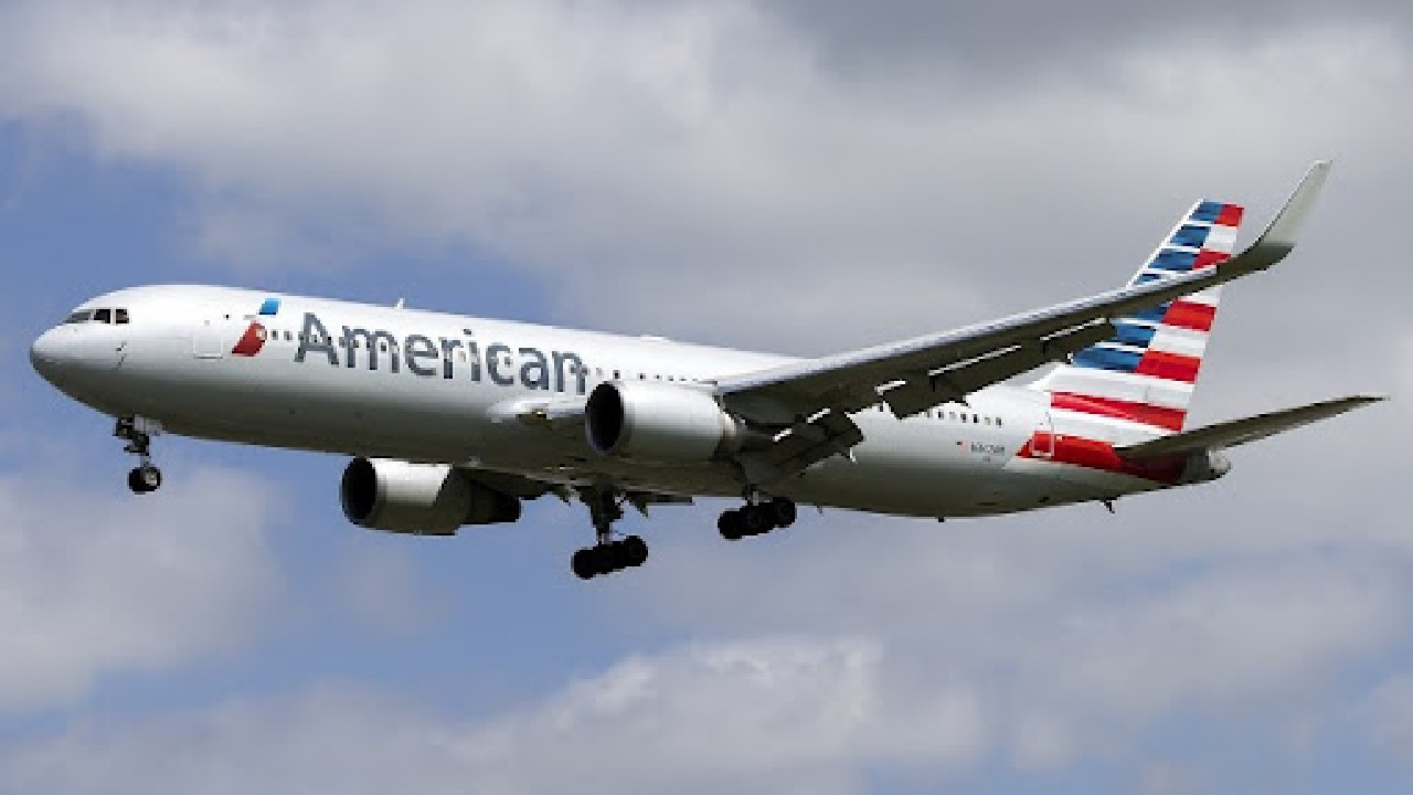 American Airlines'a ait yolcu uçağı İsrail'e acil iniş yaptı