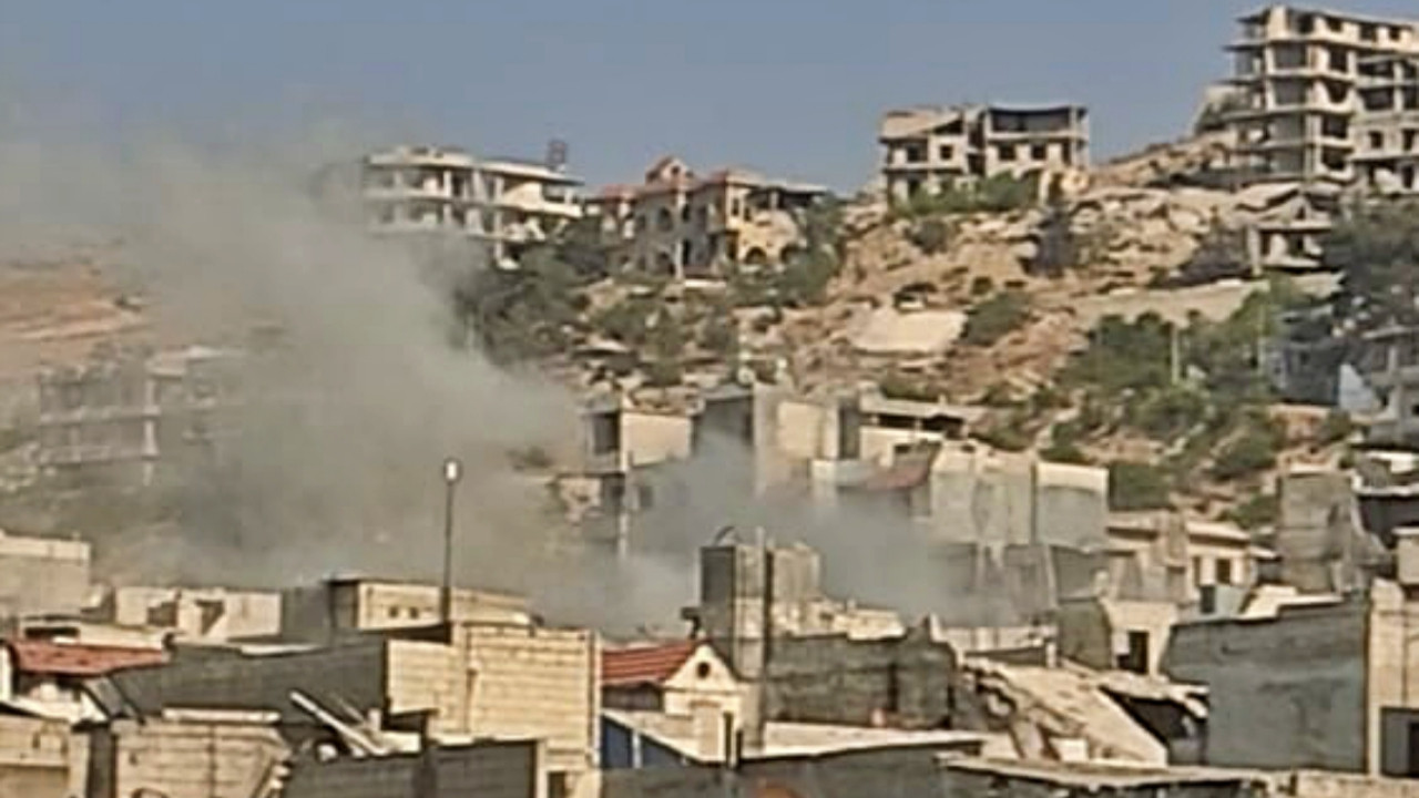 Esad rejimi, İdlib'in Eriha ilçesindeki bir evin ortasına füze attı!