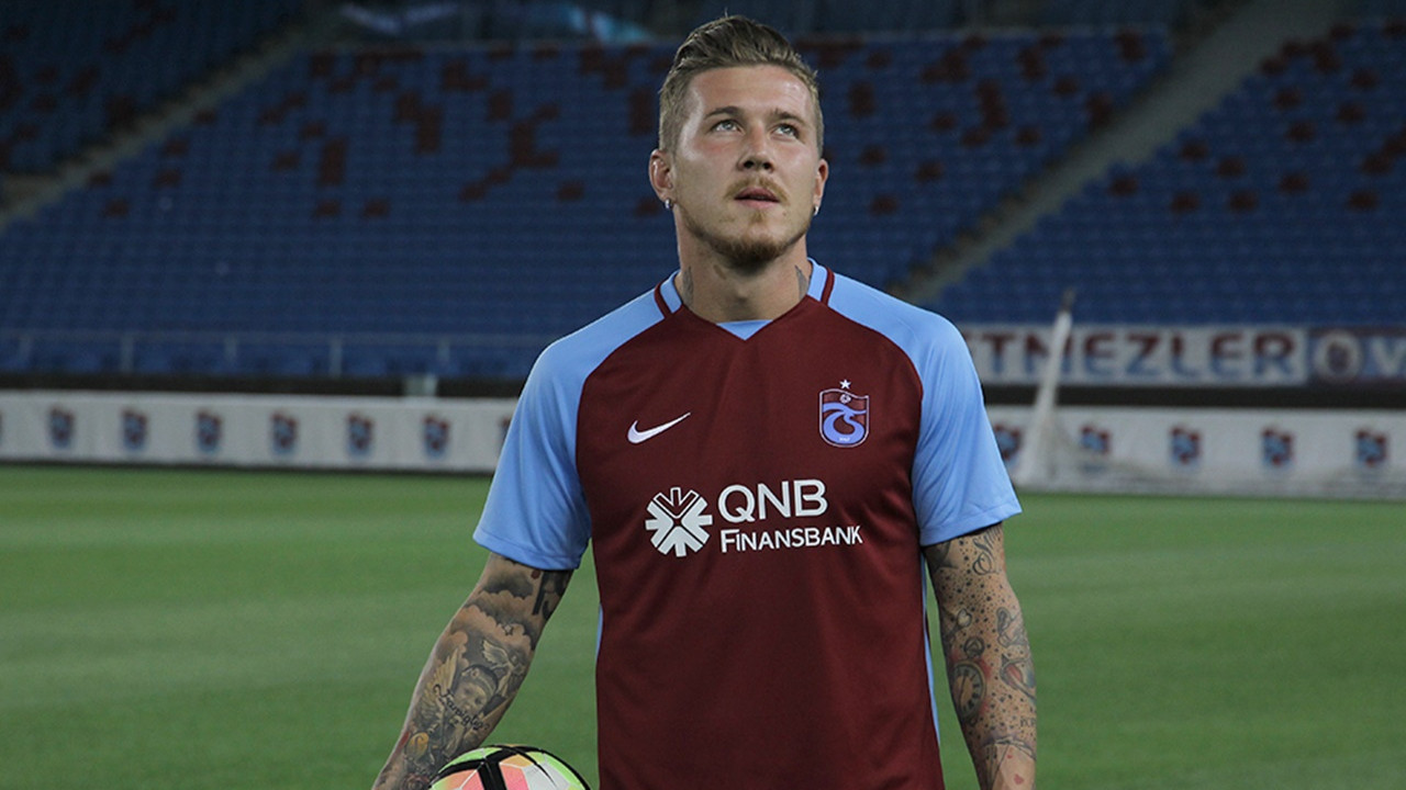 Trabzonspor'un eski yıldızı, 34 yaşında Premier Lig'e transfer oldu