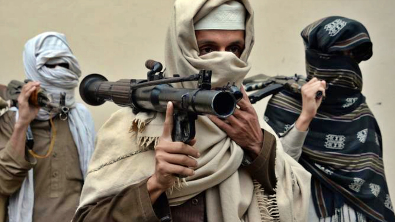 Taliban, Kabil'deki Cumhurbaşkanlığı Sarayı'nı ele geçirdi