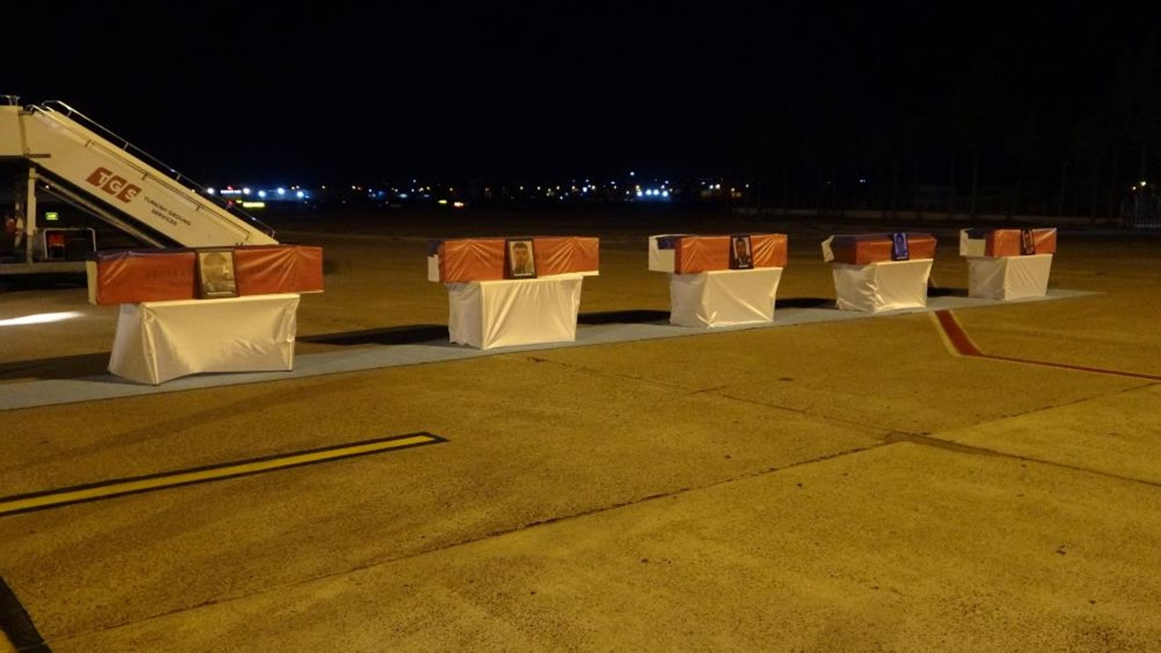 Kahramanmaraş'taki uçak kazasında ölen Rusya uyruklu 5 kişi için tören...