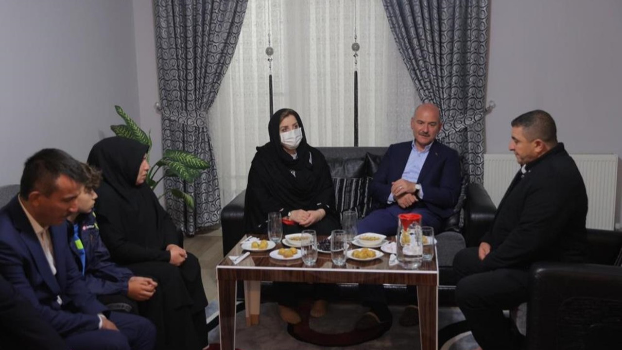 Bakan Soylu'dan Altındağ'da hayatını kaybeden Emirhan Yalçın'ın ailesine ziyaret