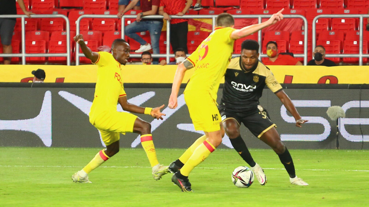 Yeni Malatyaspor'dan Göztepe deplasmanında üçlük... Tetteh'ten galibiyet golü