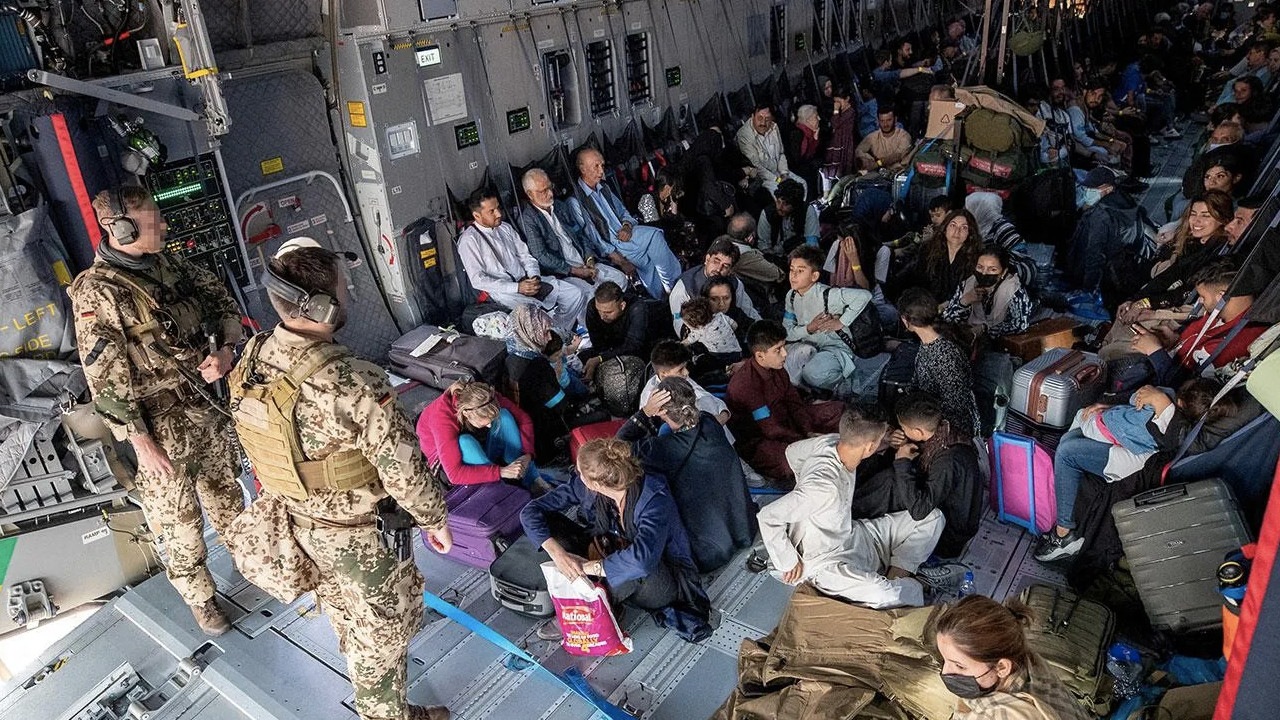 ABD'den Afganistan'a bir 'gizli ziyaret' daha: Sert tepki geldi