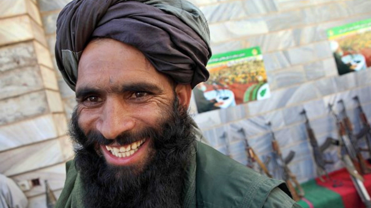 Taliban'dan 'Havaya ateş etmeyin' uyarısı: Kurşun harcamaya hakkın yok