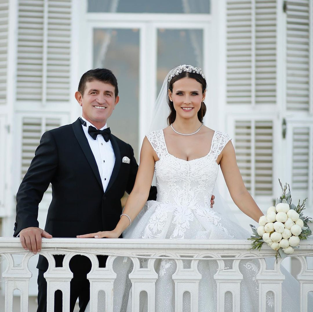 Ünlü oyuncu Fatoş Kabasakal evlendikten 3 yıl sonra düğün yaptı - Sayfa 4