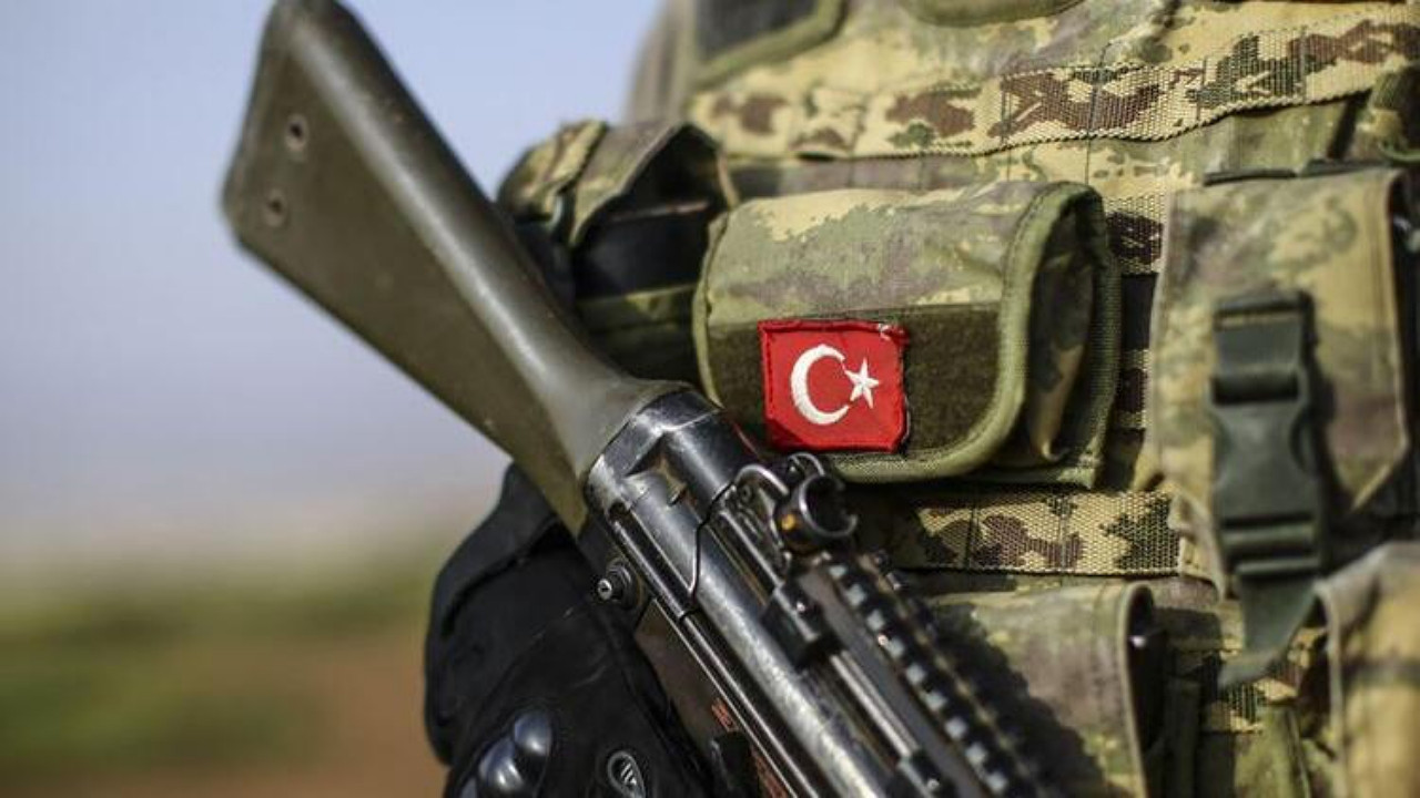 Terör örgütü PKK'da çözülme devam ediyor: Gri listedeki terörist teslim oldu!