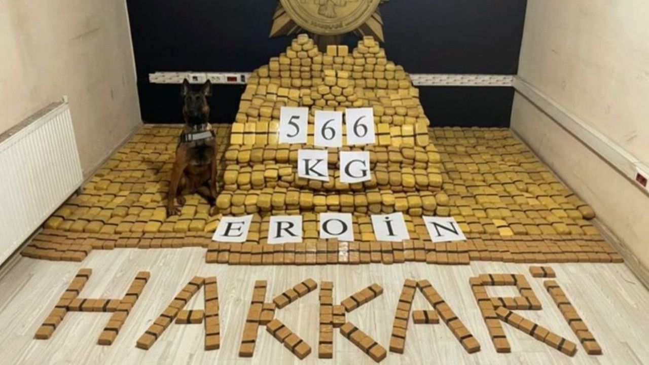 Bakan Soylu, 'Bir rekor daha' diyerek duyurdu! Yüksekova'da 566 kilogram eroin ele geçirildi