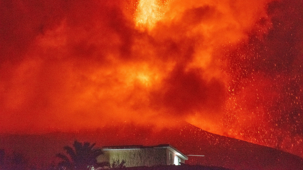 Cumbre Vieja volkanı daha da tehlikeli: Patlamalar şiddetini artırdı!