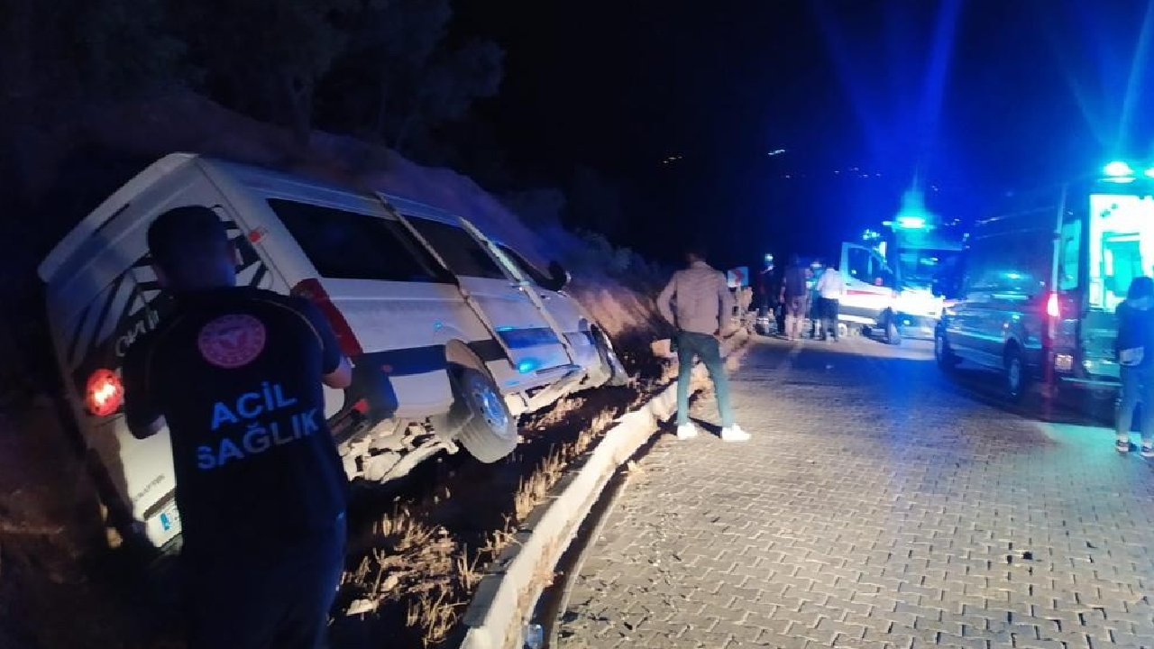 Nemrut Dağı'na çıkan üniversiteliler kaza geçirdi: 10 yaralı