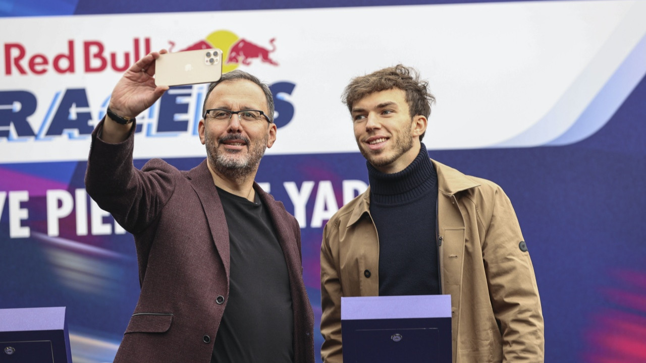 Gençlik ve Spor Bakan Mehmet Muharrem Kasapoğlu, Pierre Gasly ile bir araya geldi