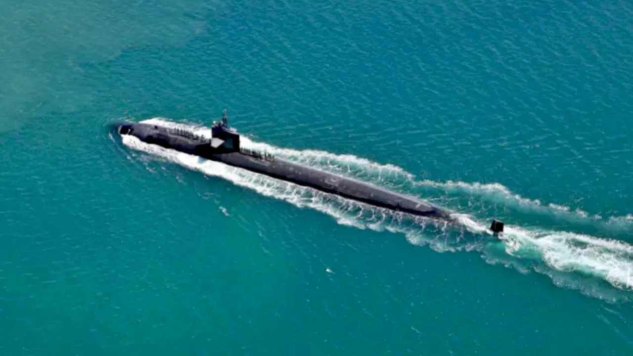ABD'ye ait nükleer denizaltı Pasifik'te 'bilinmeyen' bir cisme çarptı!