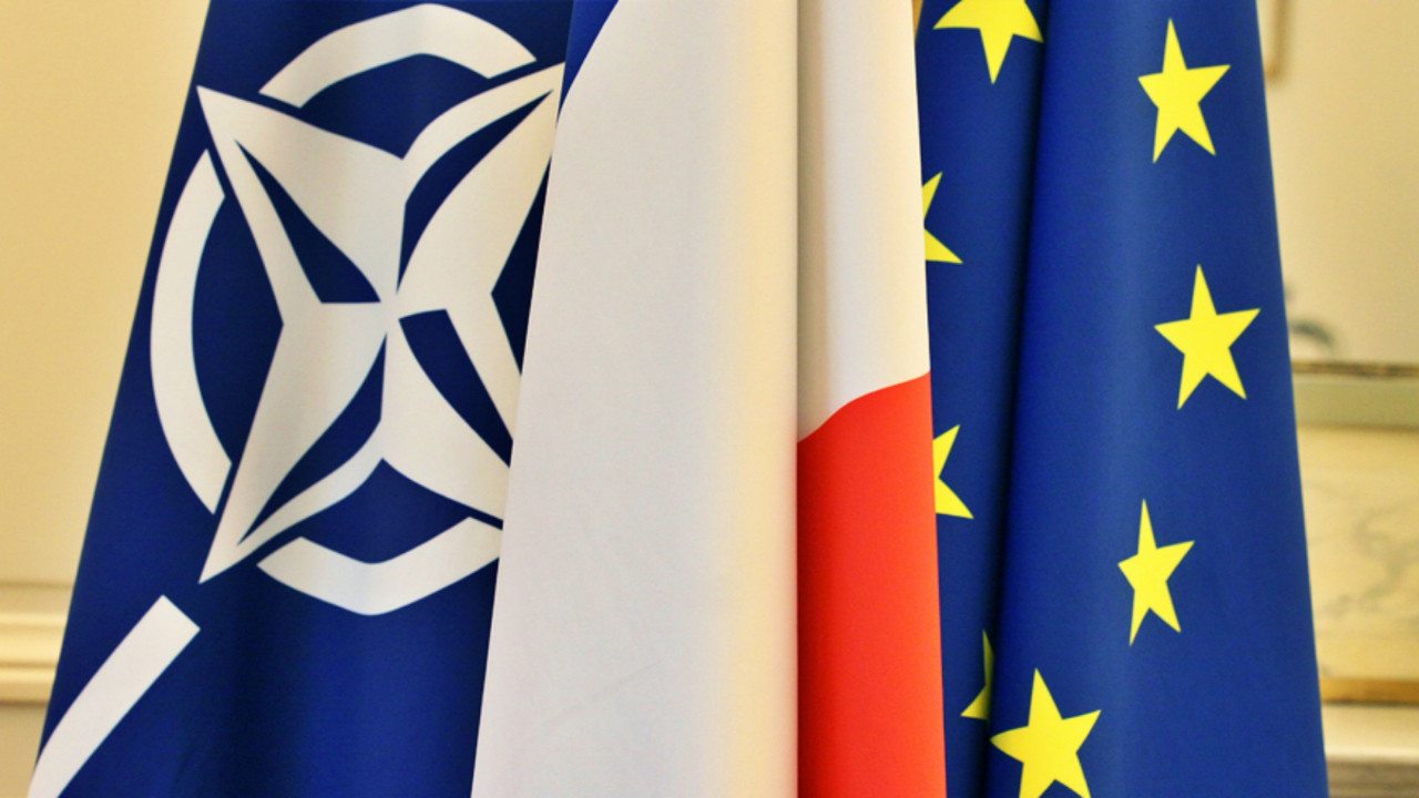 NATO'dan Fransa ve Yunanistan'a 'NATO'yu taklit etmeyin!' iması!