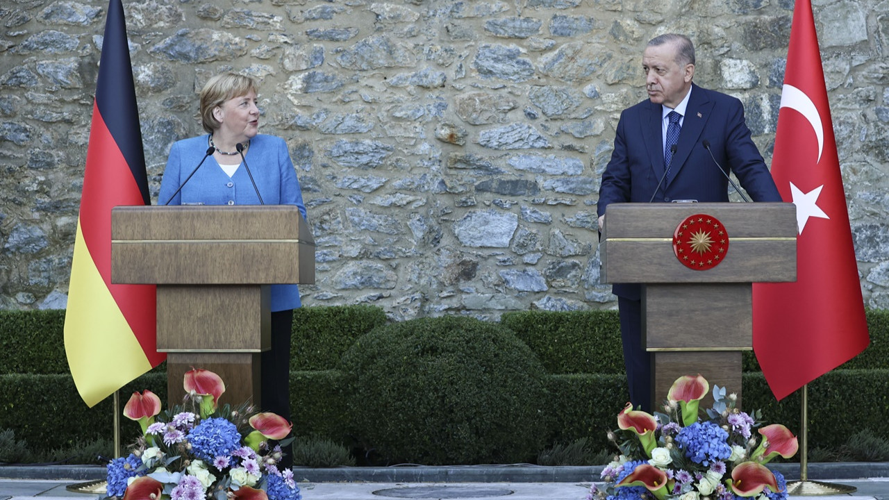 Erdoğan: Her zaman çözüm odaklı bir lider oldu, Suriye krizindeki çabası için teşekkür ediyorum