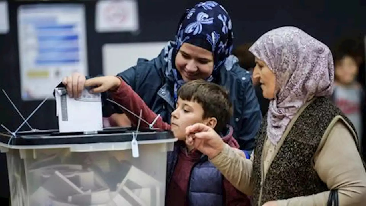 Kosova ve Kuzey Makedonya’da yerel seçimler için halk bugün sandık başında