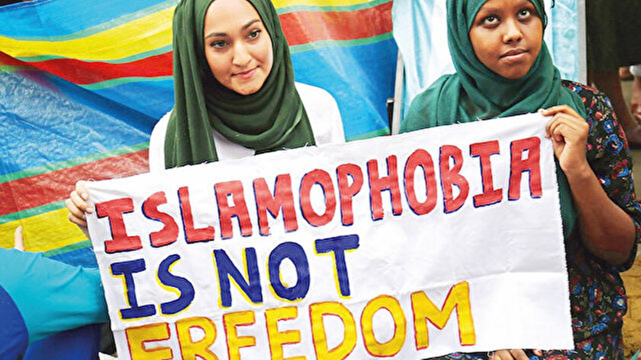 Fransa'da islamofobi katlanarak artıyor! İslami semboller suç unsuru oldu...