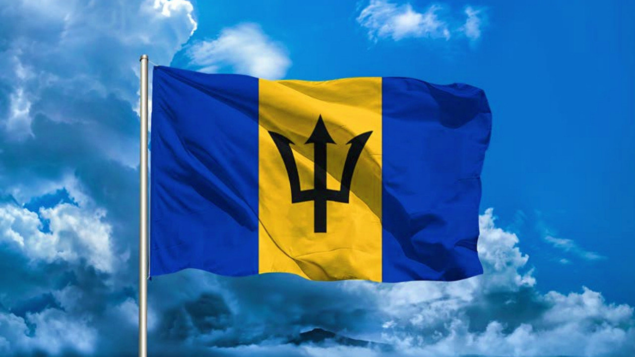 Barbados resmen bağımsız bir ülke oldu!