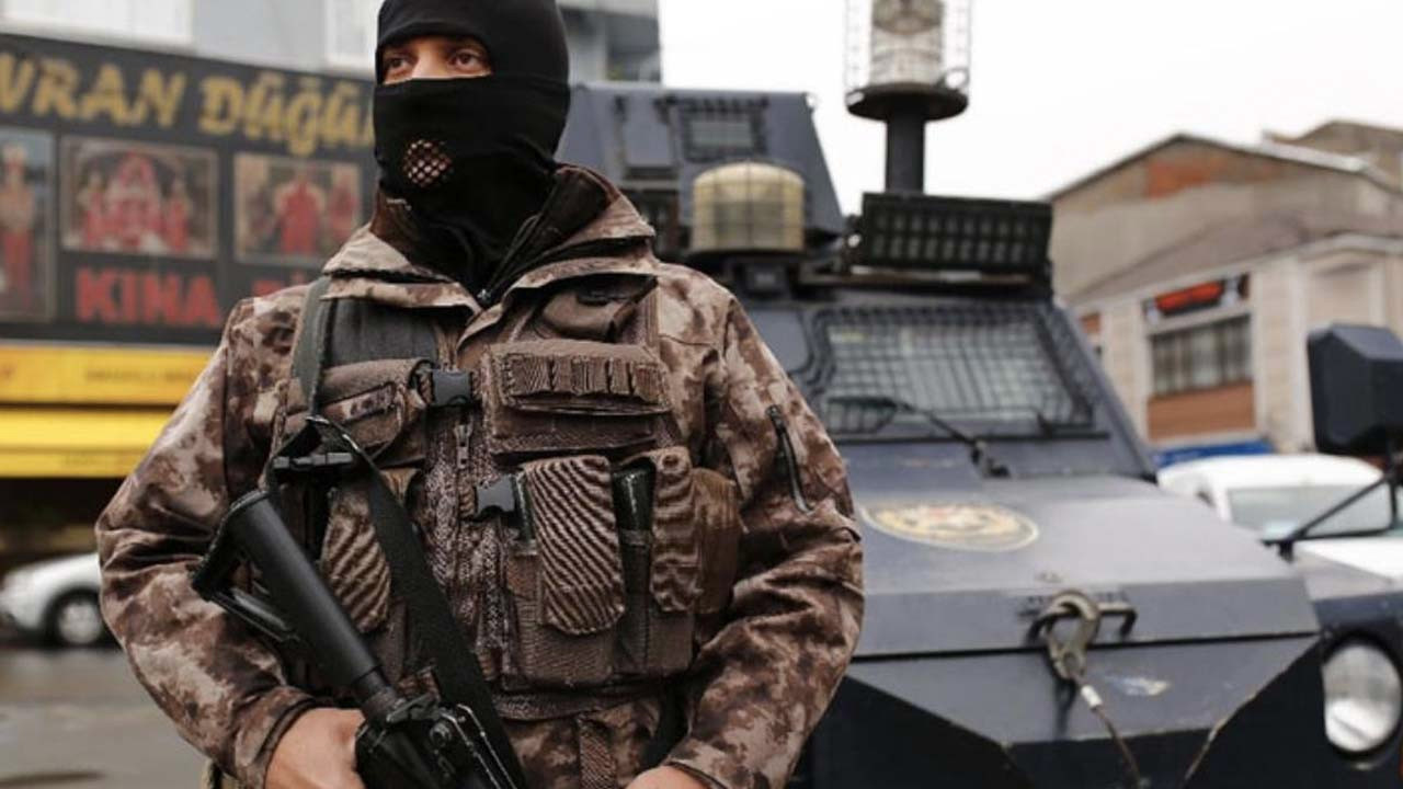 Rus ve Ukraynalı ajanlar İstanbul'da yakalandı: Hedeflerinde Çeçen muhalifler vardı