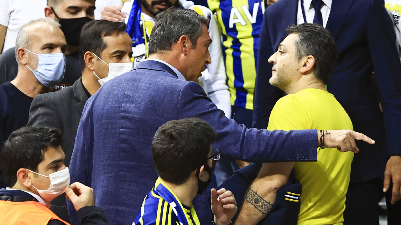 Fenerbahçe Beko Barcelona'ya yenildi, Ali Koç taraftarlarla tartıştı