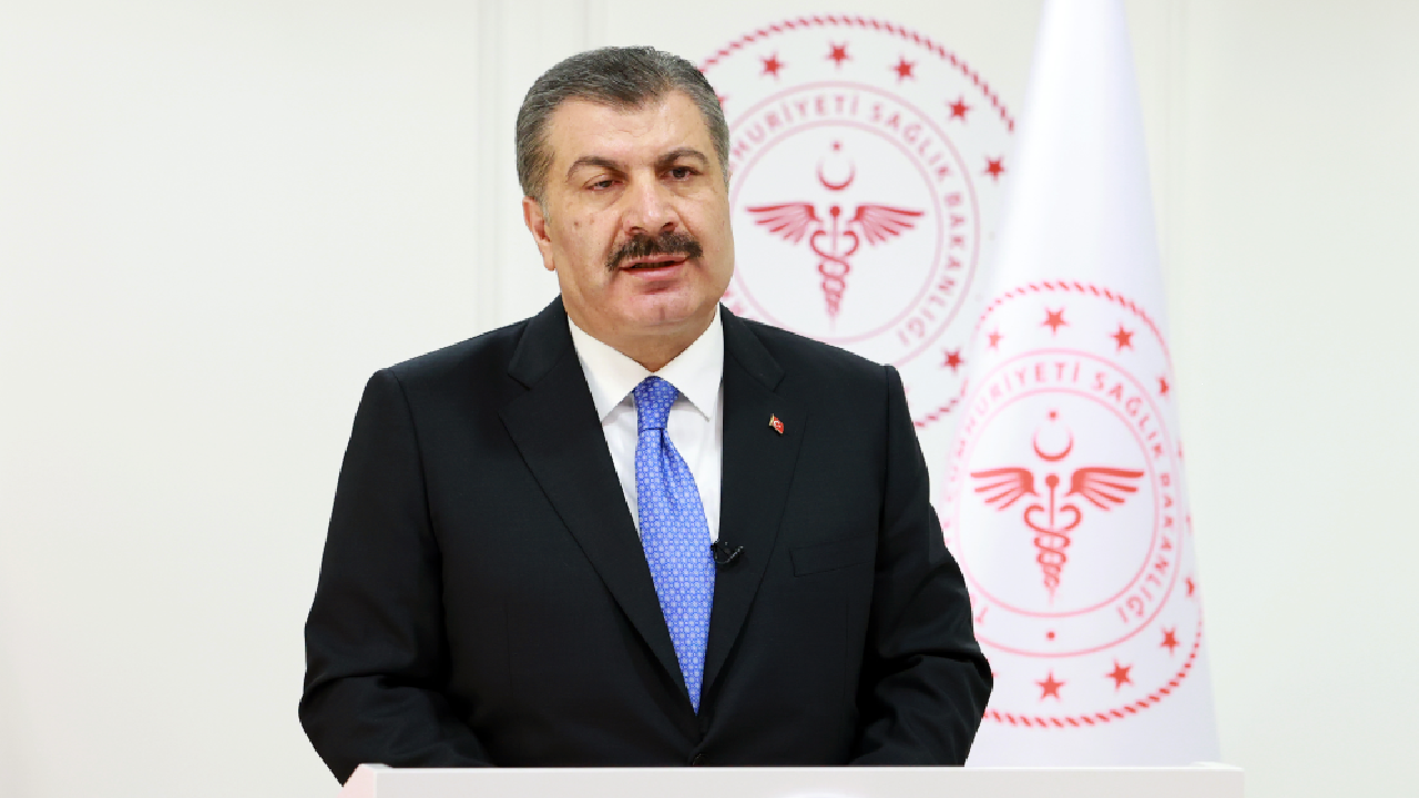 Sağlık Bakanı Koca 'Okullar kapanacak' iddiasına yanıt verdi: Böyle bir gündemimiz yok