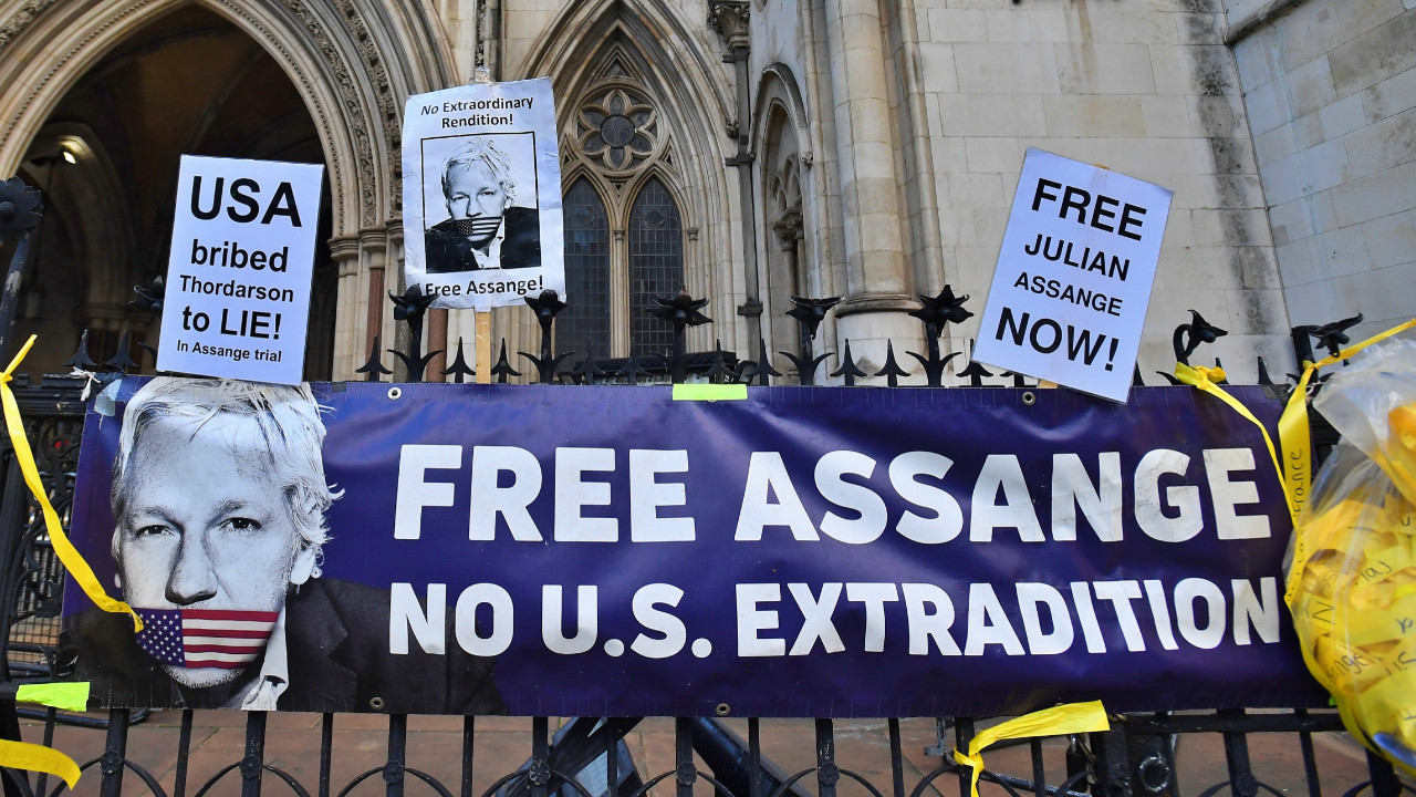 Casuslukla suçlanan Julian Assange'ın ABD'ye iadesi söz konusu!