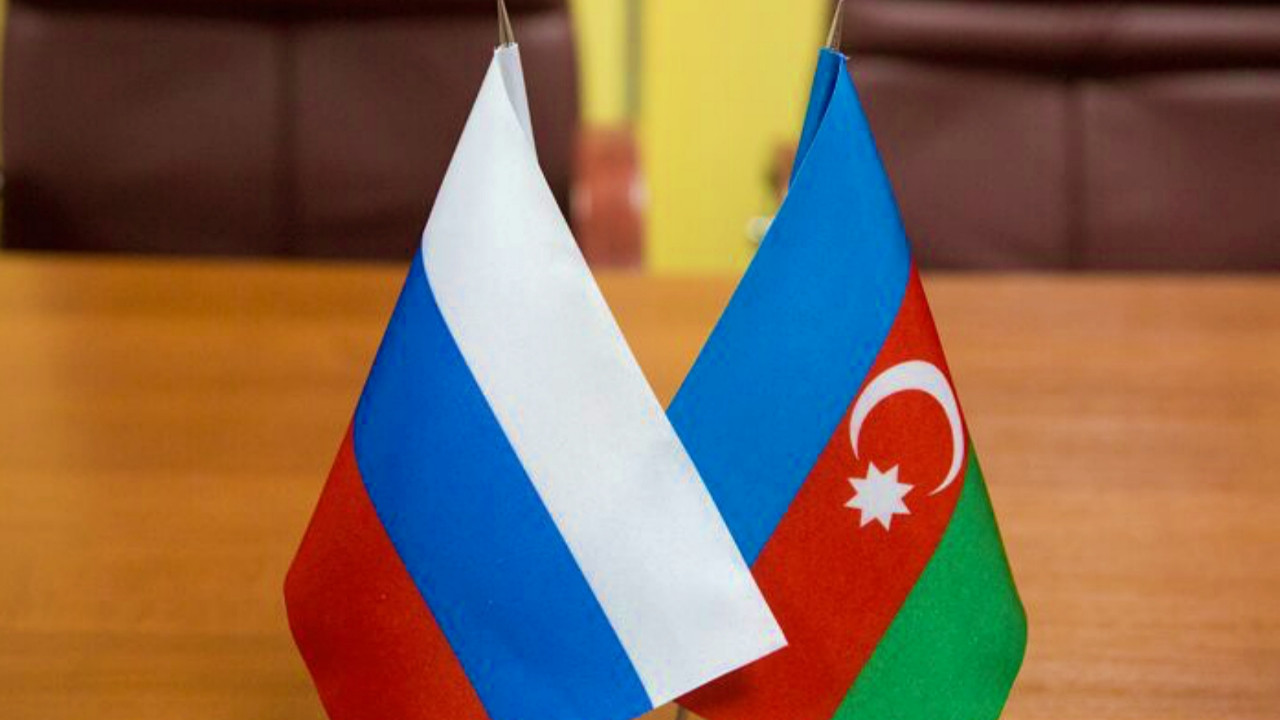 Azerbaycan Dışişleri Bakanı, Rus mevkidaşıyla görüşme gerçekleştirdi