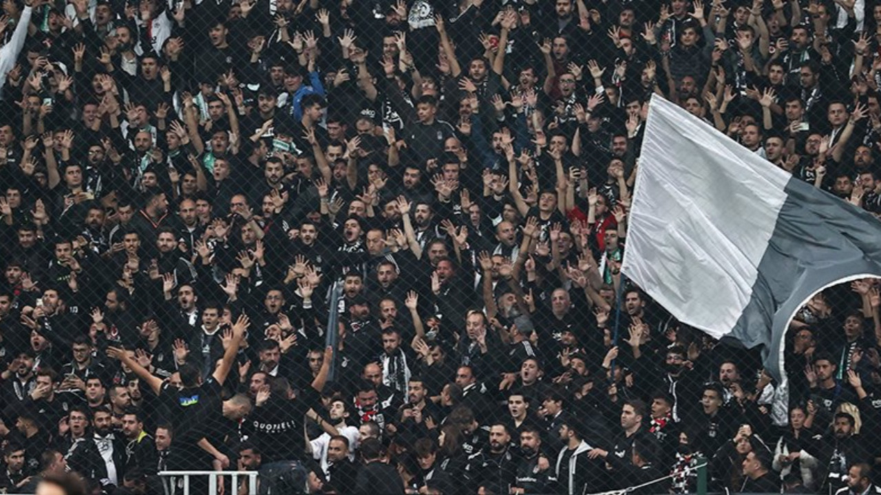 Sporting Lizbon-Beşiktaş maçı öncesi taraftar kavgası... 3 siyah-beyazlı taraftar yaralandı