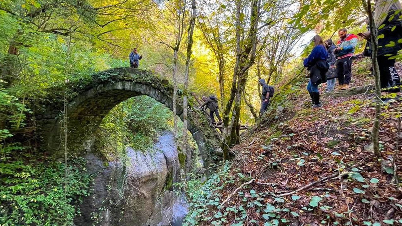 Artvin'deki Tarihi Banakna Köprüsü keşfedilmeyi bekliyor