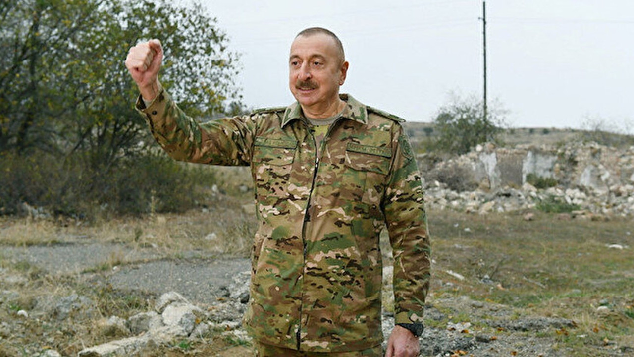 Aliyev, tarihi zaferin yıl dönümünde orduya seslendi