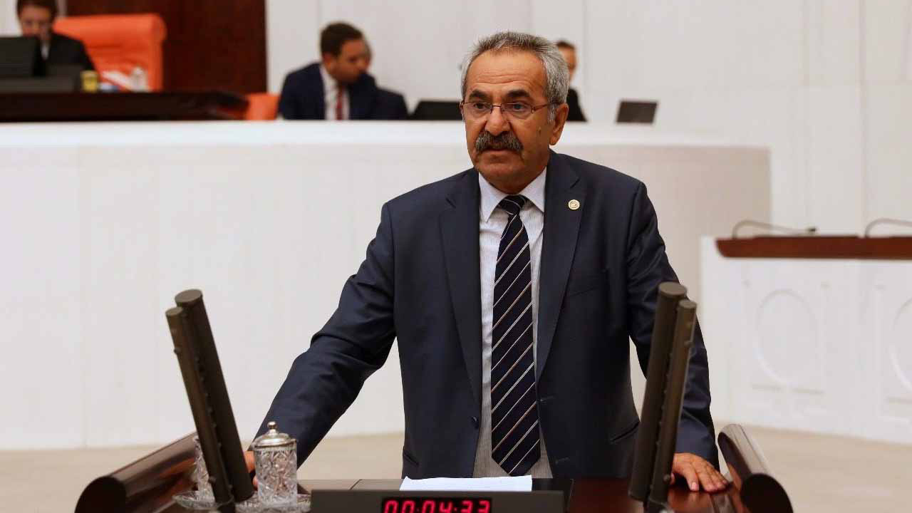 Eski HDP Milletvekili Behçet Yıldırım terör örgütüne üye olmak suçundan tutuklandı