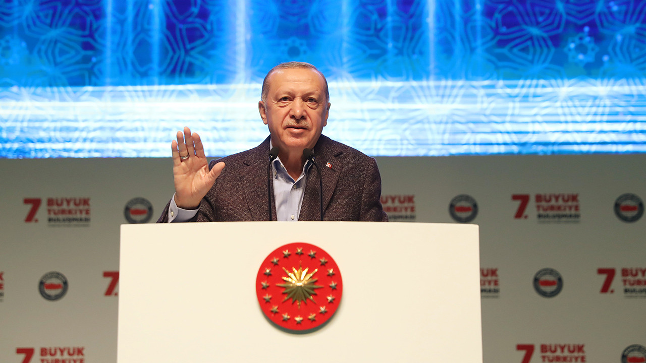 Cumhurbaşkanı Erdoğan: Darbeci zihniyetin ekonomiye zararı 300 milyar doların üzerinde