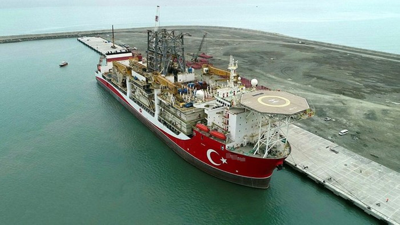 Erdoğan'ın müjdesini verdiği sondaj gemisine 'Alparslan' adı verilecek
