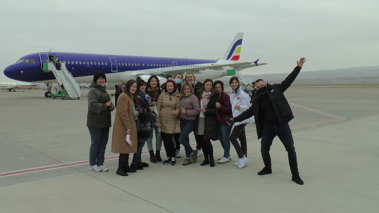 Moldova'dan Kapadokya'ya uçak seferi başladı! İlk turist kafilesi şehre geldi