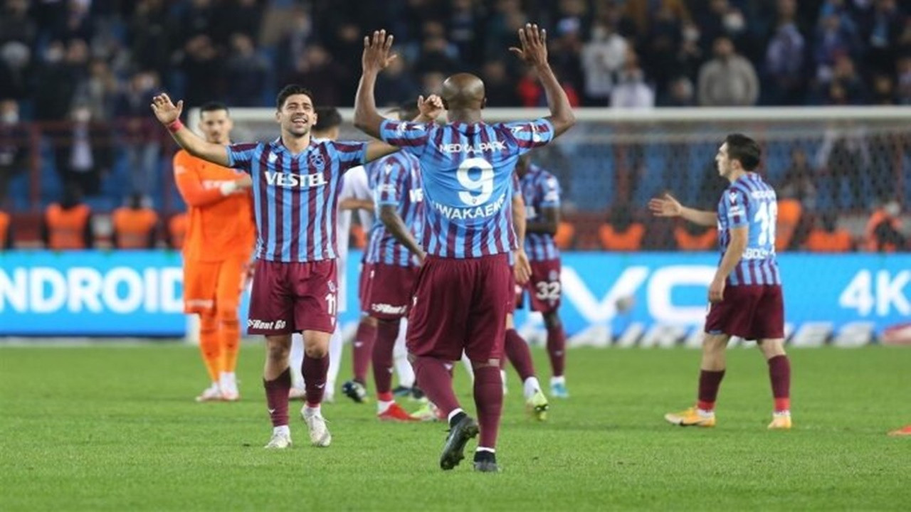 Trabzon'da insan aklıyla dalga geçtiler! Suat Arslanboğa Trabzonspor'u resmen şampiyon ilan etti!