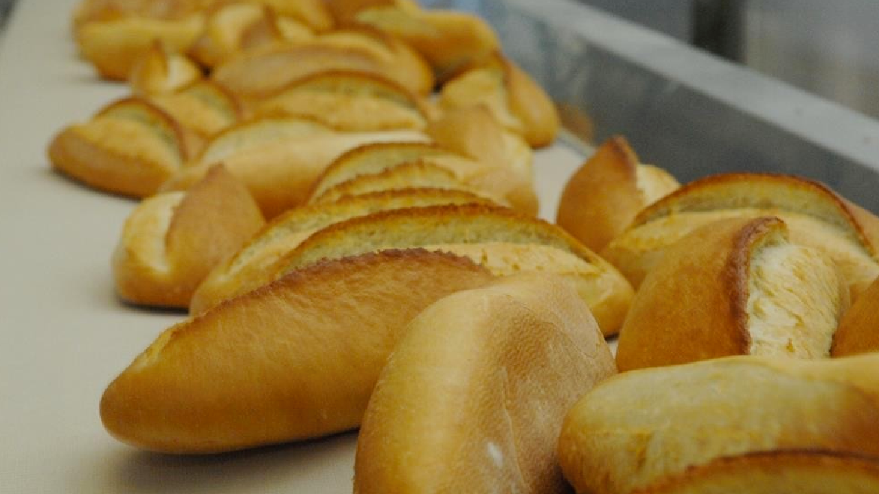 İzmir’de ekmeğe zam yapıldı! İşte yeni gramaj ve fiyatlar