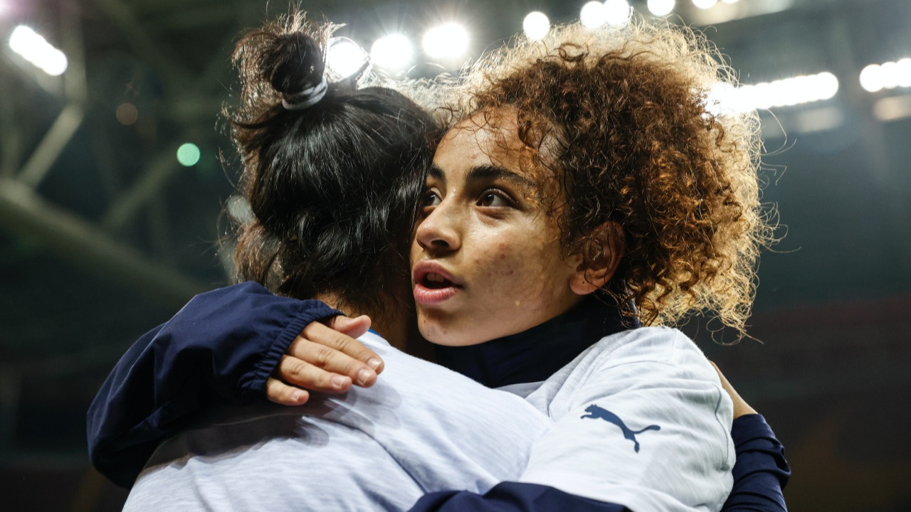Galatasaray-Fenerbahçe kadın futbol maçında tarihi fark... İlk yarı 0-6, maç sonucu 0-7