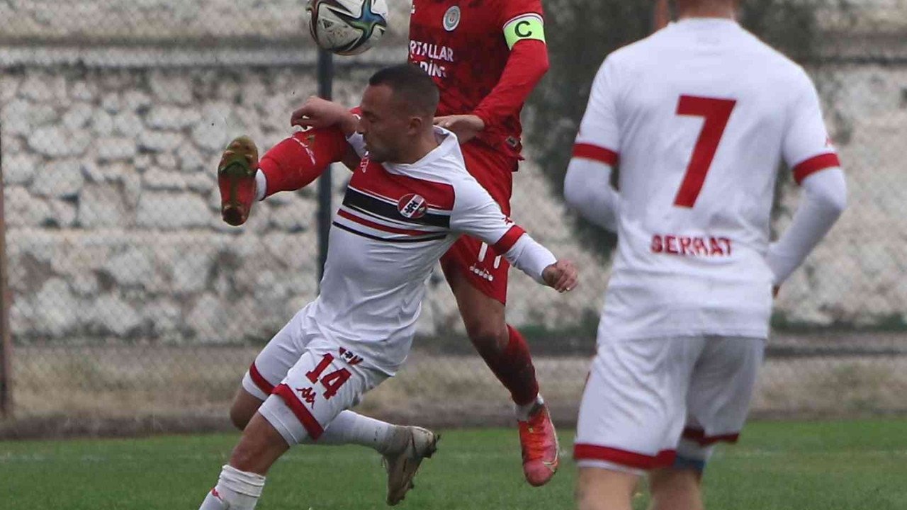 TFF 2. Lig: Turgutluspor: 1 Etimesgut Belediyespor: 0