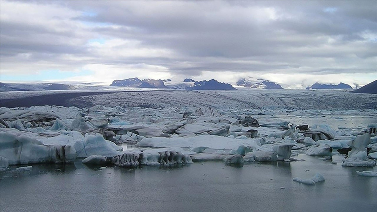 Kuzey Kutbu’ndaki sıcaklık 18 derece daha artarak rekor kırdı