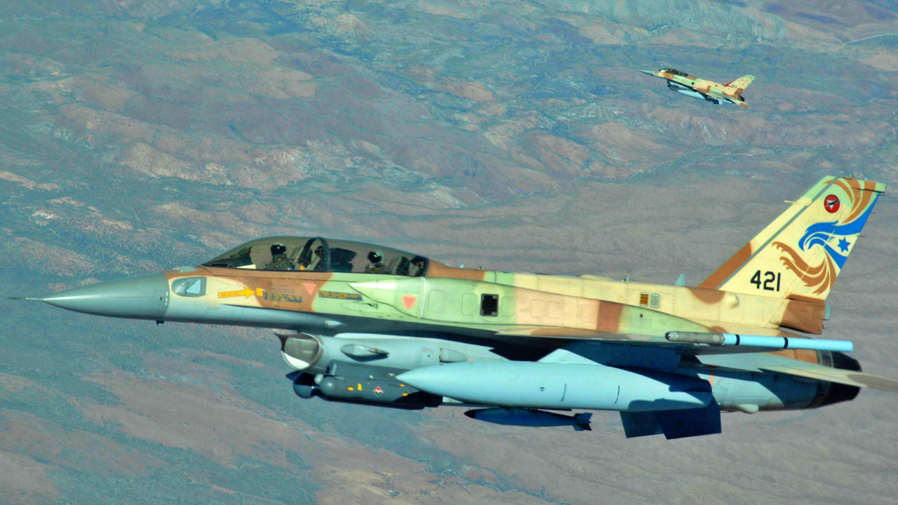 Dört adet İsrail F-16'sı Suriye'nin başkenti Şam'da saldırı düzenledi!