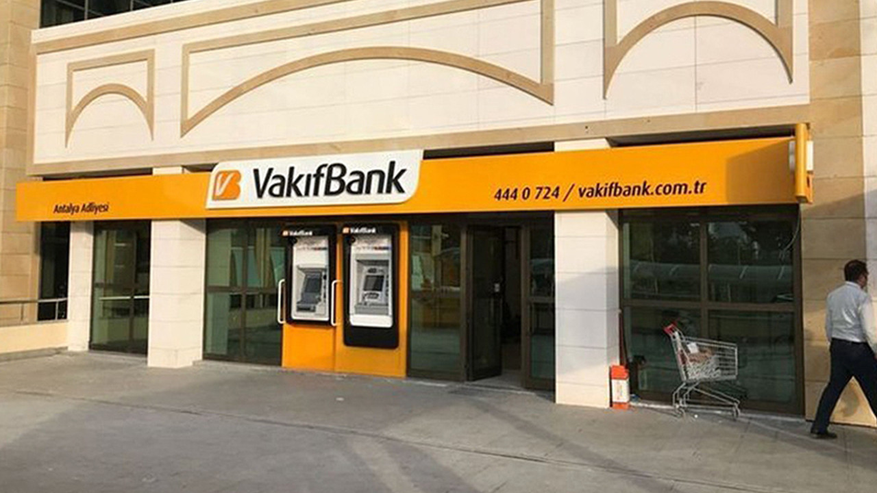 VakıfBank mobil neden açılmıyor? VakıfBank çöktü mü?