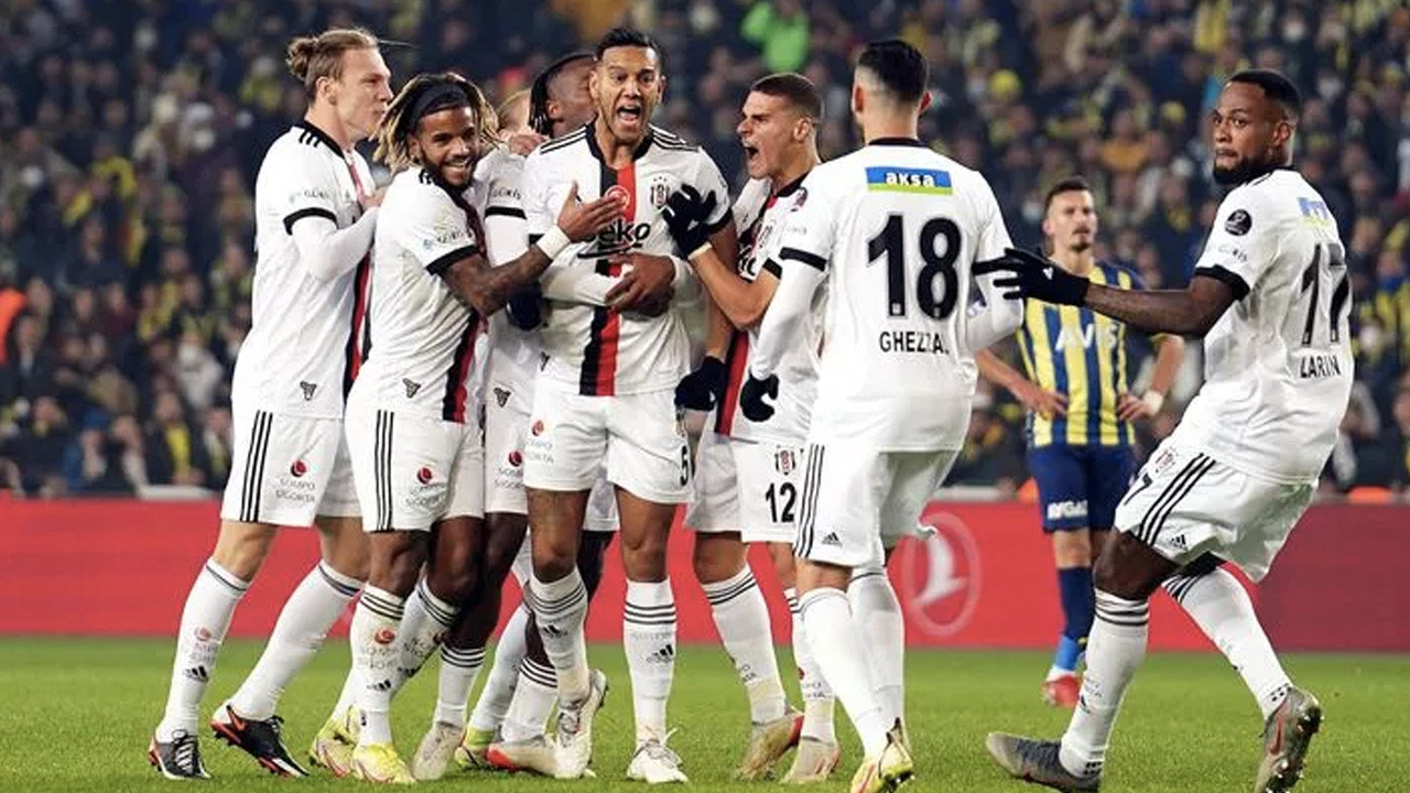 Beşiktaş'ta 15 oyuncunun sözleşmesi bitiyor: Yönetim büyük operasyona hazırlanıyor