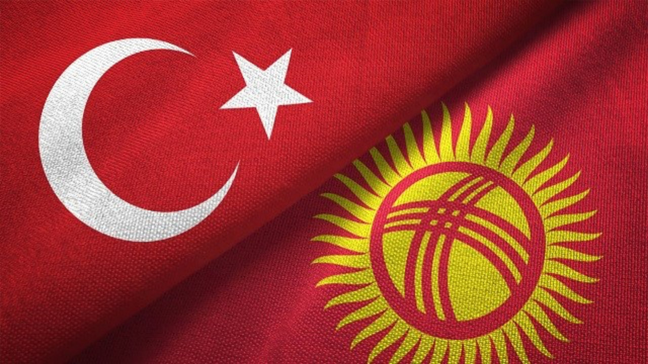 Cumhurbaşkanı Erdoğan'dan Kırgız mevkidaşına: Ülkenizi ilk biz tanıdık