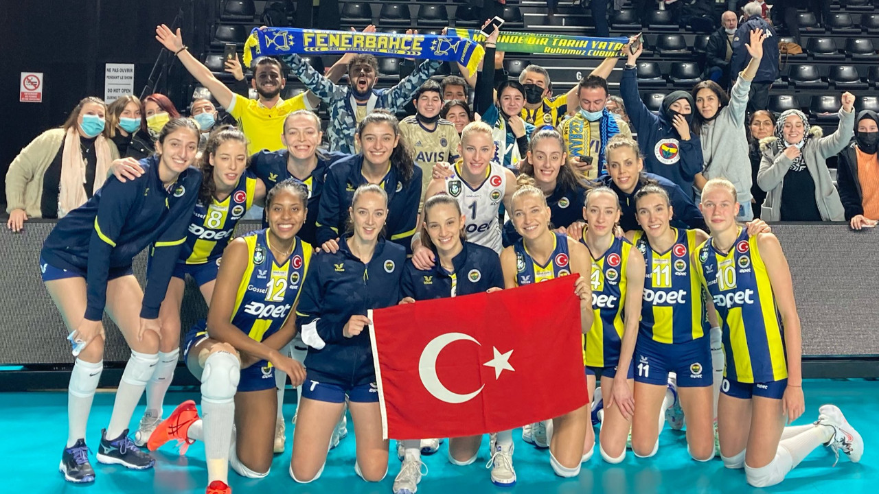 Fenerbahçe Opet, CEV Şampiyonlar Ligi'nde 3'te 3 yaptı... Sarı-Melekler Beziers Volley'e set vermedi