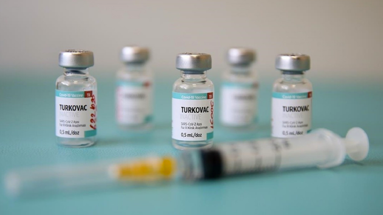 Bakan Koca: Önceki aşılarınızın türü ne olursa olsun hatırlatma dozunuzu Turkovac ile olabilirsiniz