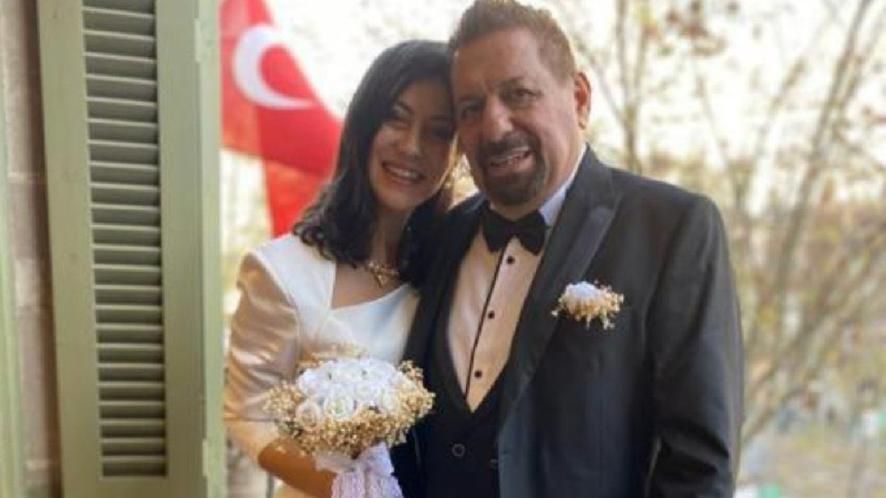 72 yaşındaki Erman Toroğlu, genç sevgilisiyle evlendi!