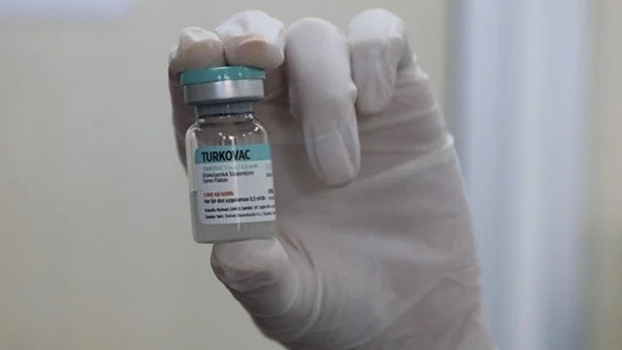 TURKOVAC aşısı Omicron varyantına karşı koruyucu mu? Bilim Kurulu üyesinden dikkat çeken sözler