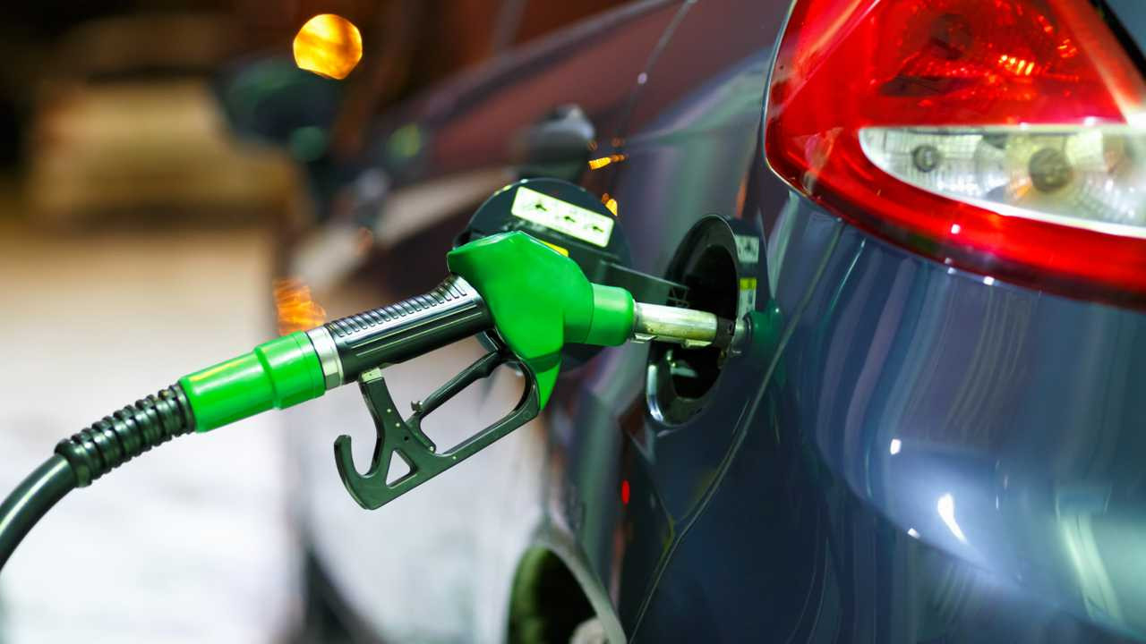 TESK Başkanı: Benzin ve motorin fiyatları düşene kadar ÖTV alınmamalı