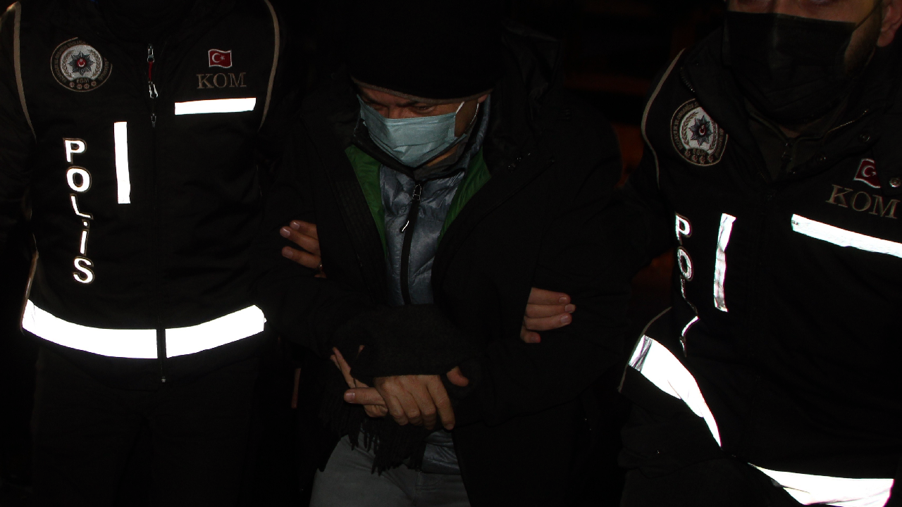Rüşvet alırken suçüstü yakalanan CHP'li Bilecik Belediye Başkan Danışmanı tutuklandı