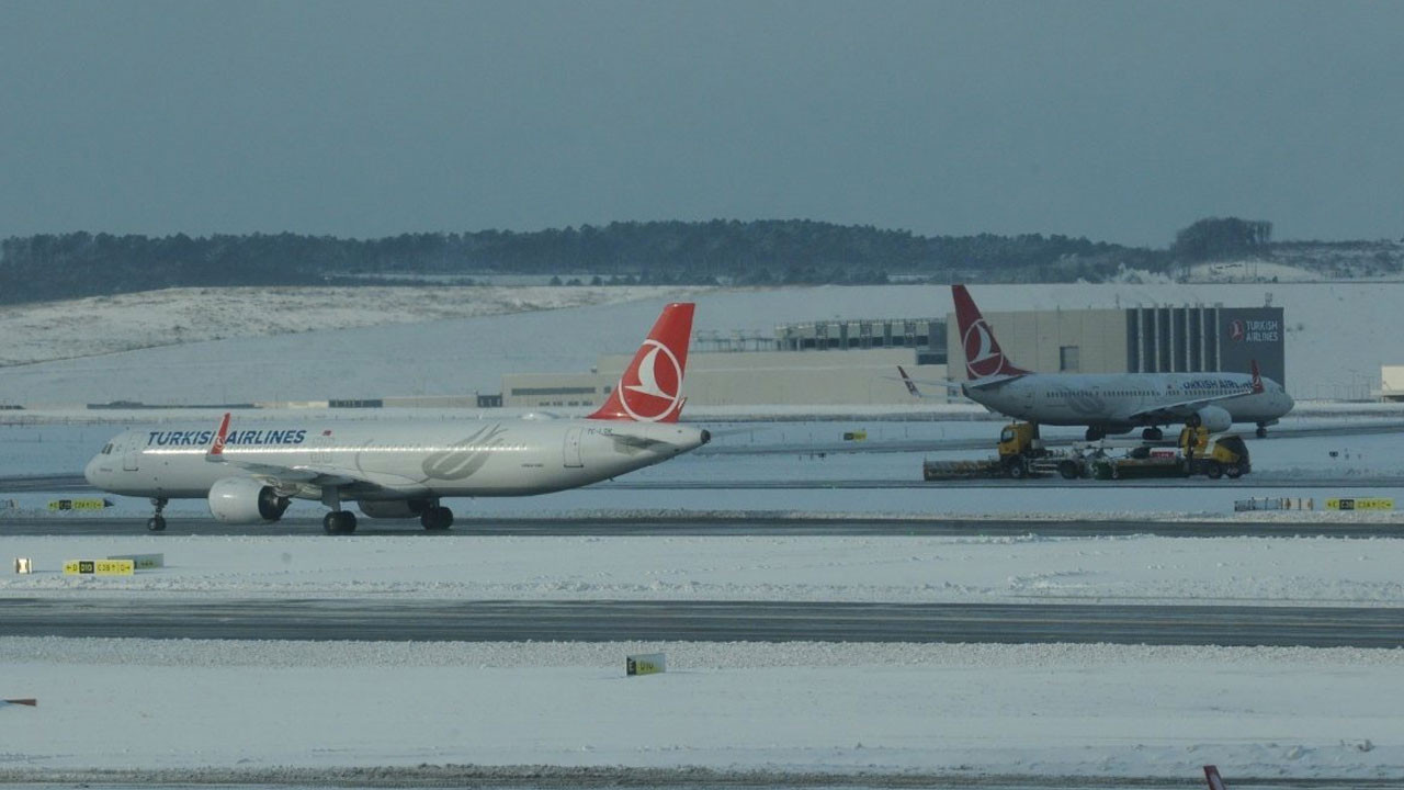 Bakan Karaismailoğlu açıkladı: İstanbul Havalimanı’nda trafik normale döndü