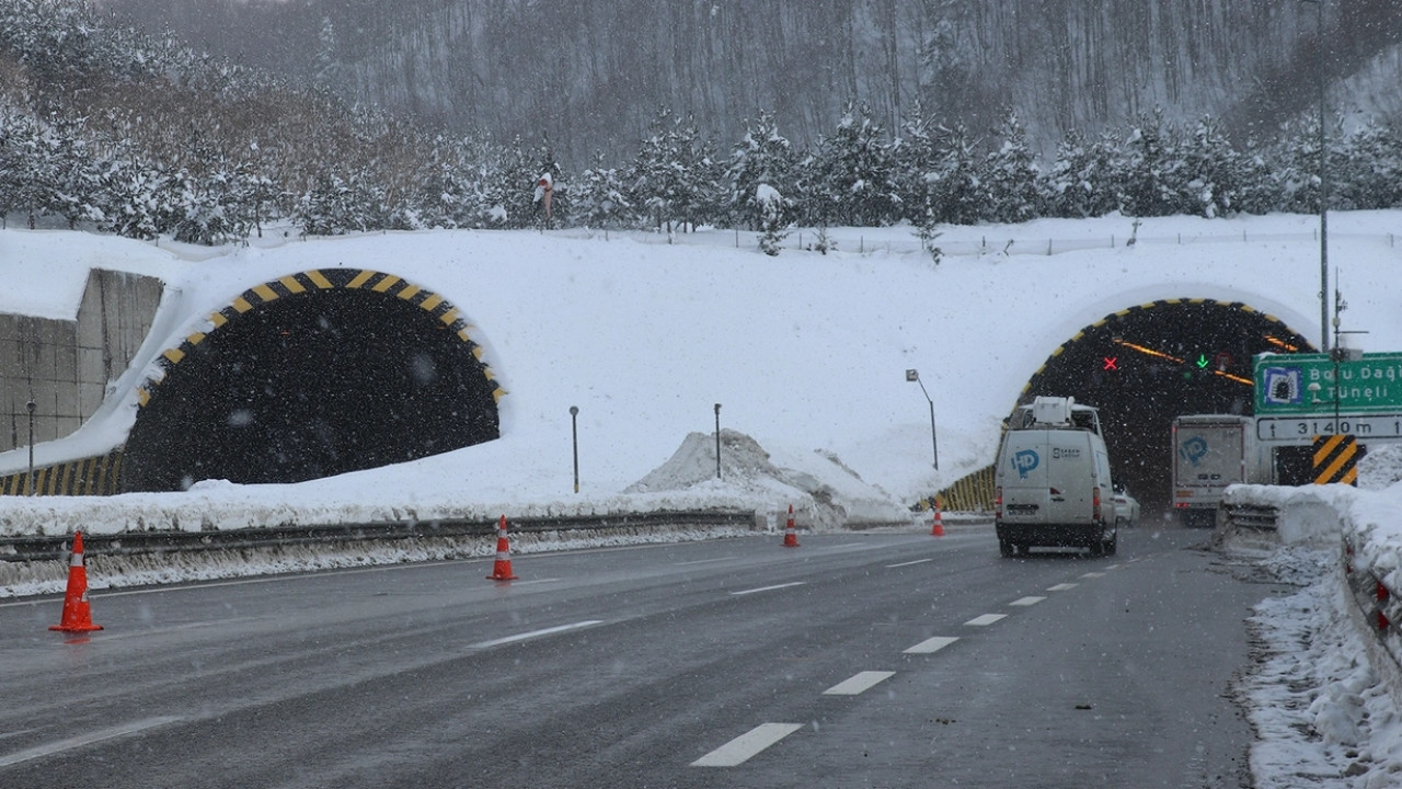 KGM duyurdu: İstanbul-Ankara Otoyolu Bolu Dağı Geçidi ulaşıma kapatıldı!